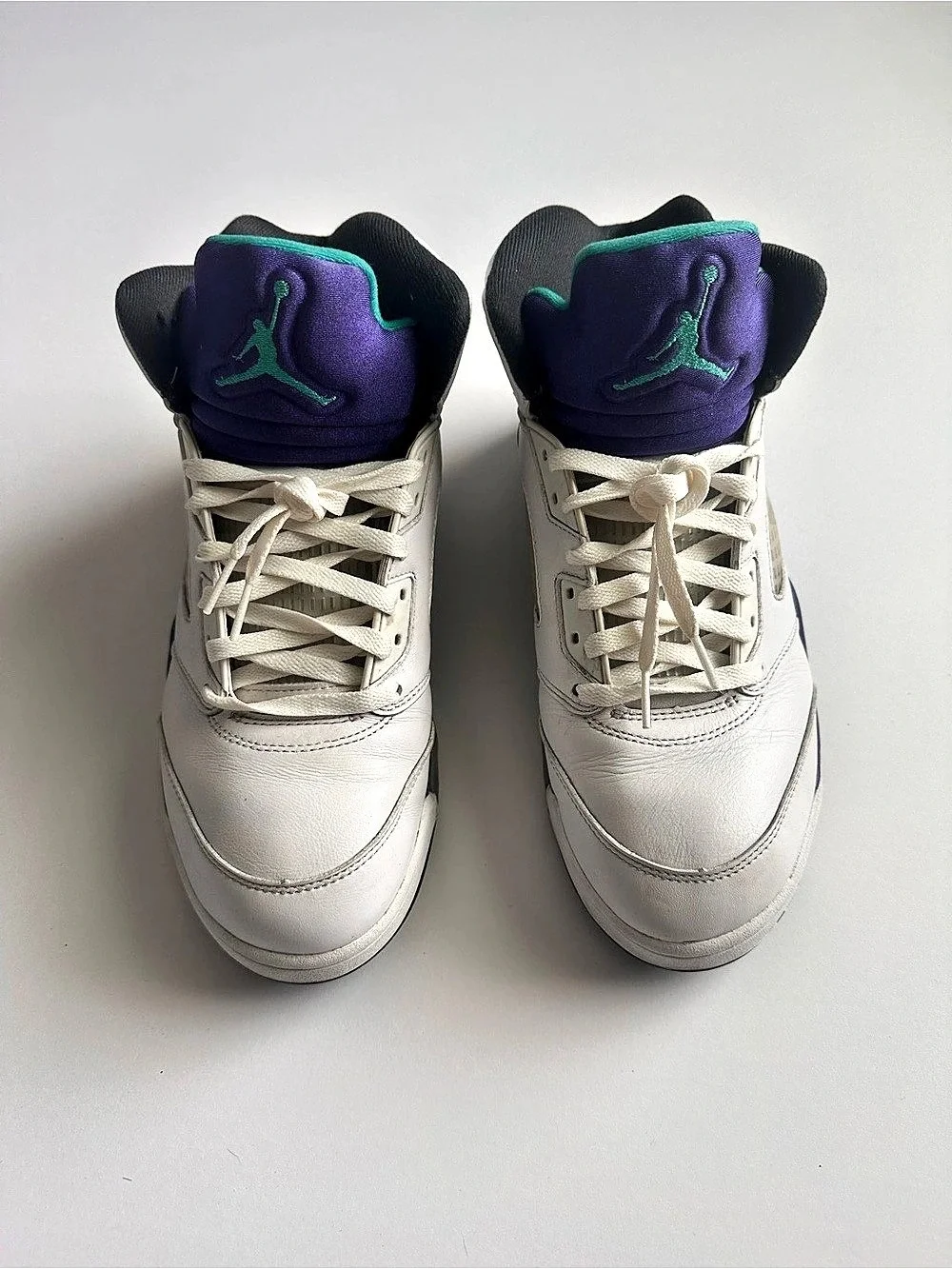 Air Jordan 5 Retro 'Grape' Sneakers White & Purple